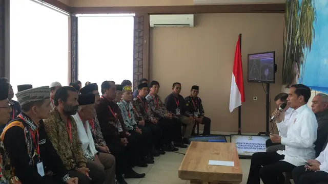 Jokowi Bertemu Tokoh Masyarakat dan Adat Kalimantan Timur