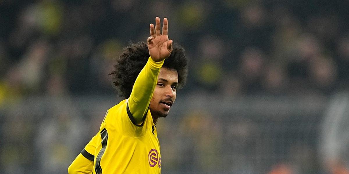 MU Digosipkan ingin Angkut Bintang Borussia Dortmund, Ini Kata Fabrizio Romano