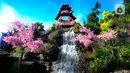 Suasana tempat wisata yang Instagrammable di kawasan Puncak Dua, Sukamakmur, Bogor, Jumat (6/1/2023). Meski kawasan Puncak Dua belum dikembangkan secara maksimal oleh Pemkab Bogor dan pemerintah pusat, warga seputar Jabodetabek dan Cianjur tetap antusias mengunjungi kawasan ini sebagai tempat wisata alternatif selain kawasan Puncak dan sekitarnya yang selalu didominasi kemacetan lalu lintas. (merdeka.com/Arie Basuki)