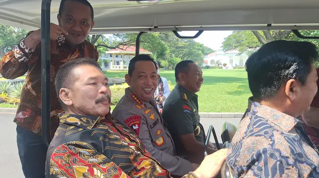 Kapolri Jenderal Listyo Sigit Prabowo dan Jaksa Agung ST Burhanuddin di Istana Negara. (Foto: Liputan6.com/Lizsa Egeham).