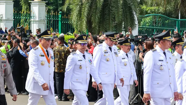 Benyamin Davnie dan Pilar Saga Ichsan resmi dilantik sebagai Wali Kota dan Wakil Wali Kota Tangerang Selatan pada Kamis (20/02/2025). (Istimewa)