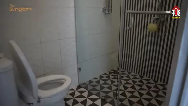 Rumah almarhum Ameer Azzikra dan Nadzira