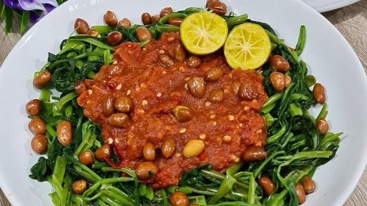 10.&nbsp;Plecing Kangkung: Sayuran dengan Sambal Pedas