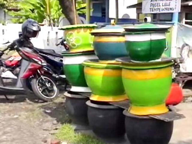  Cara  Membuat  Pot  Bunga  Dari Ban  Bekas  Pagar Rumah