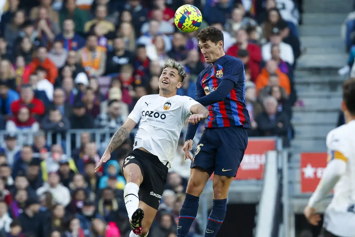 Kalahkan Valencia, Barcelona Semakin Kokoh di klasemen La Liga Spanyol