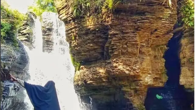 Air Terjun Aek Nadua