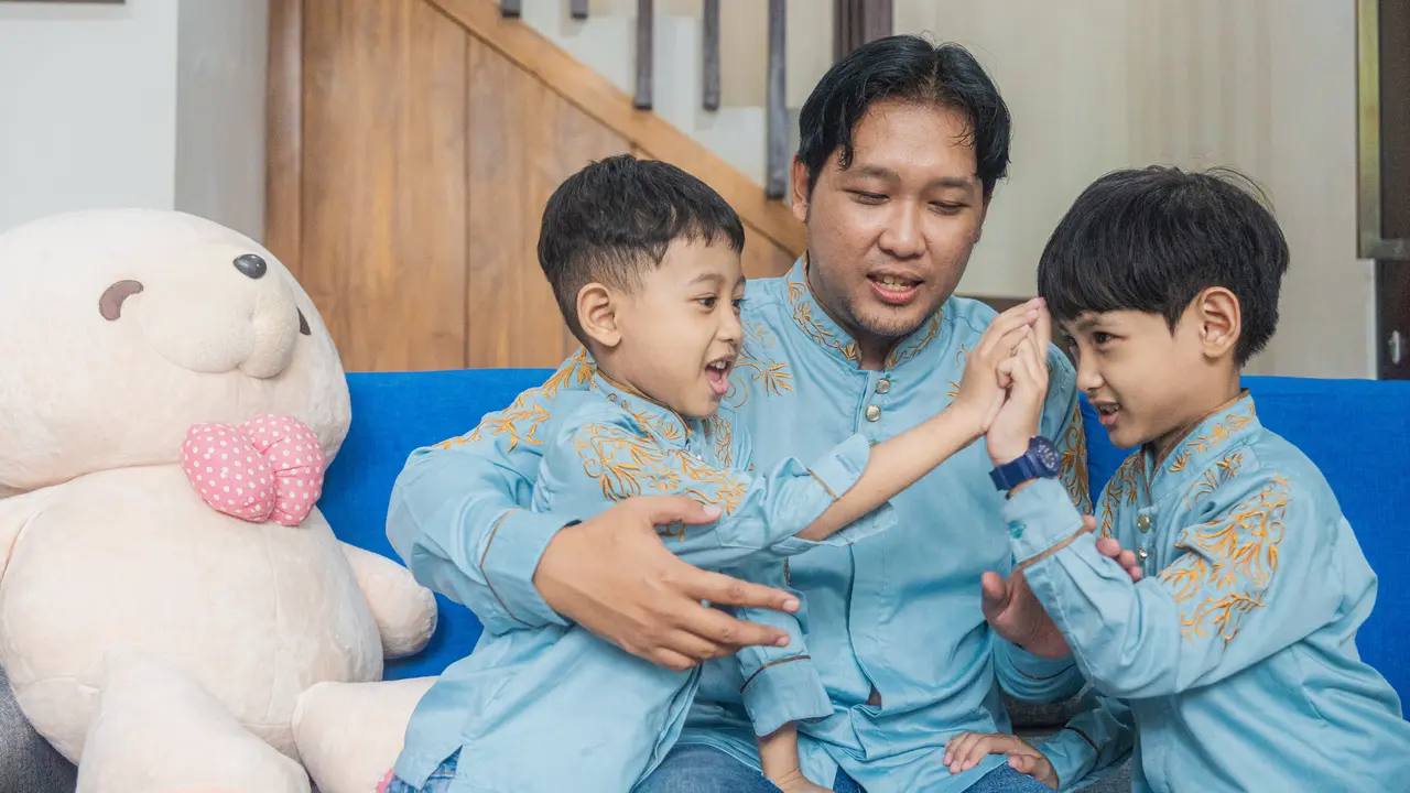 anak januari akur dengan saudara