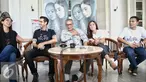 Para pemain I am HOPE berbincang usai bertemu Gubernur DKI Jakarta Basuki Tjahaja Purnama di Balaikota, Jakarta, Jumat (19/2/2016). I am Hope merupakan film yang mengupas tentang penderita Kanker. (Liputan6.com/Faizal Fanani)