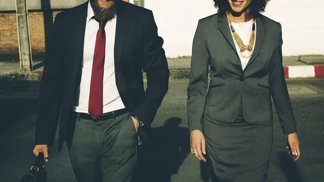 cara merawat jas dan blazer (Sumber: Pixabay)
