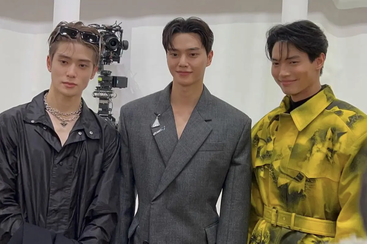 Jeahyun NCT, Song Kang, Win Metawin di Prada SS23 Italia