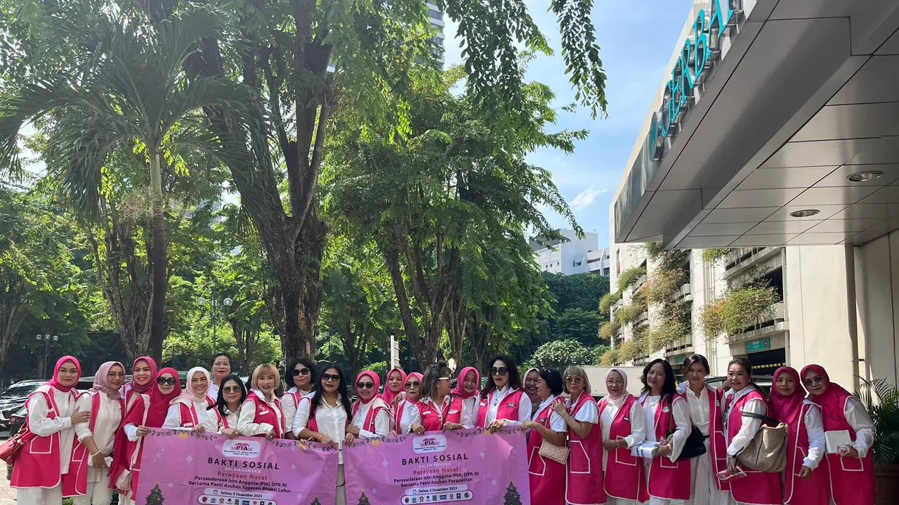 Persaudaraan Isteri Anggota (PIA) DPR RI menggelar bakti sosial dengan mengunjungi beberapa panti asuhan dan panti werdha di Jakarta dan sekitarnya dalam rangka menyambut perayaan Natal 2023.