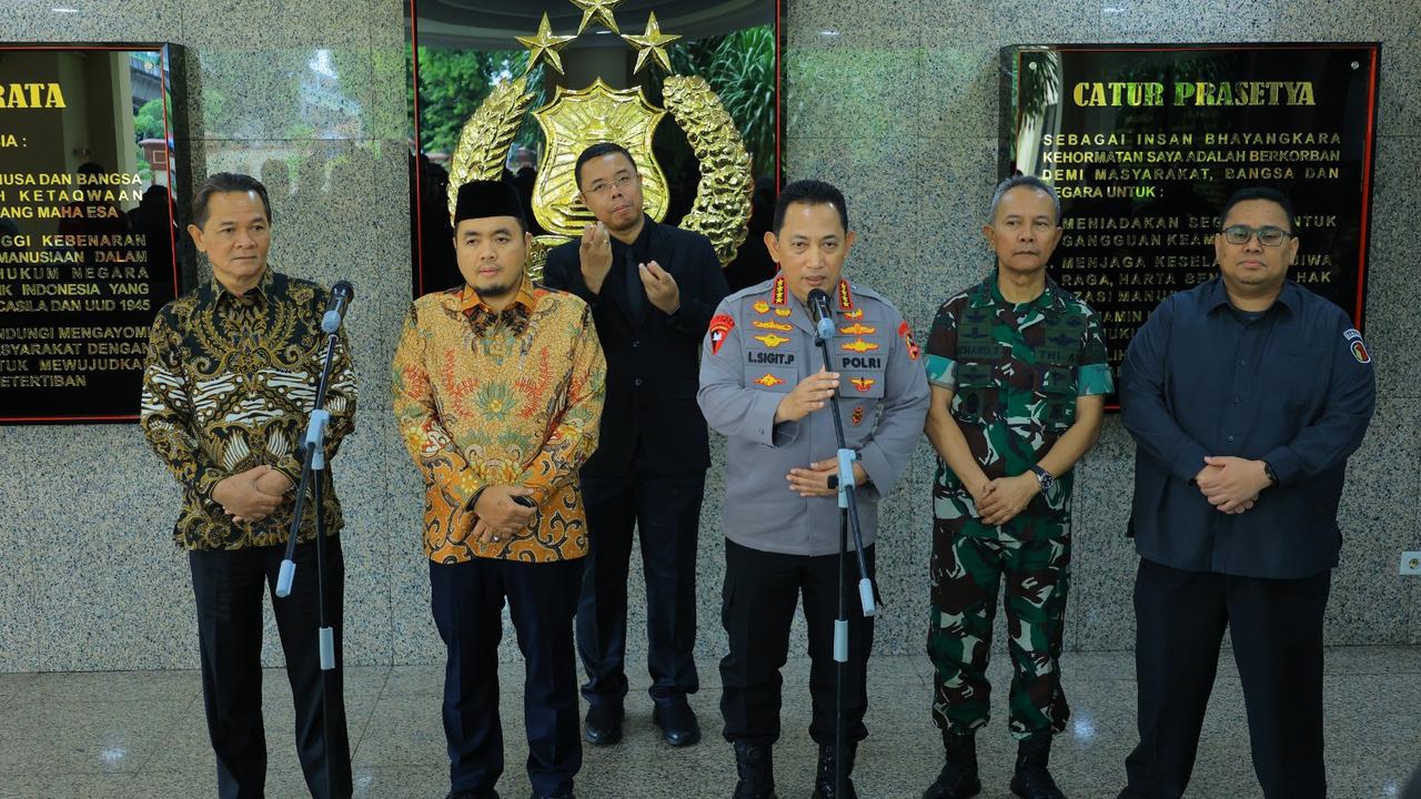 Kapolri Jenderal Listyo Sigit Prabowo usai menggelar video conference (vicon) terkait persiapan Pilkada Serentak 2024.