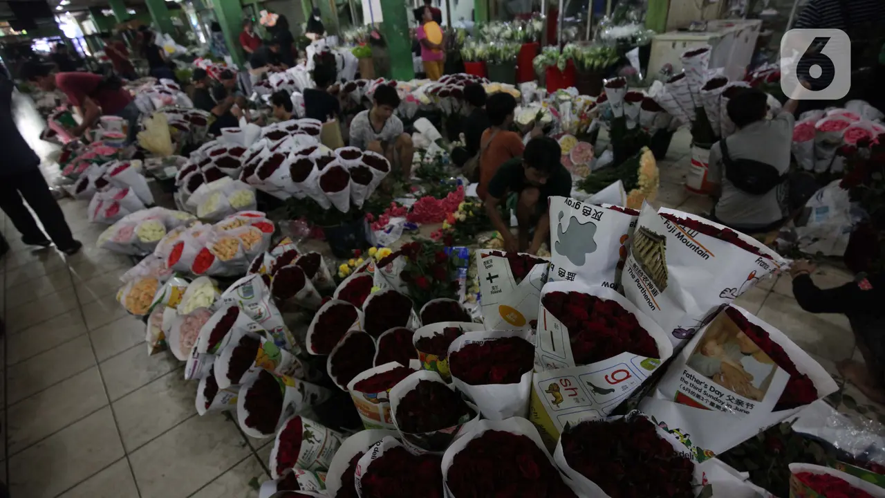 Denyut Pasar Bunga Rawa Belong