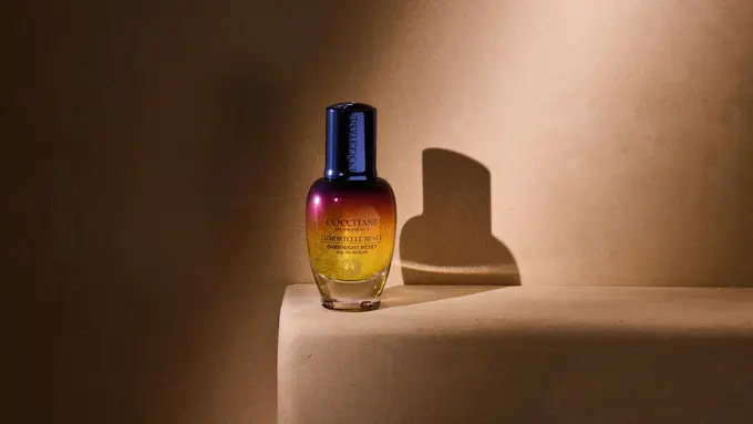 L’OCCITANE Immortelle Reset Oil-in-Serum (photo by L’OCCITANE)