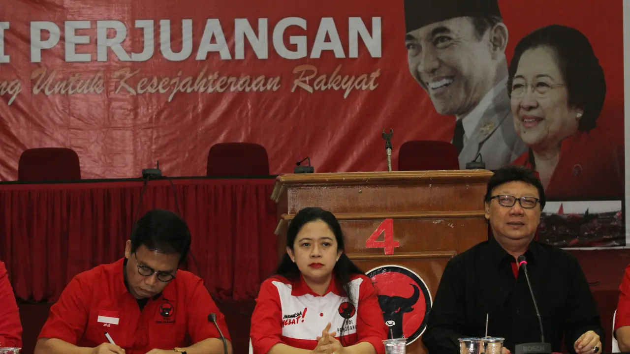 [FOTO] PDIP Resmikan Jokowi Jadi Kandidat Capres