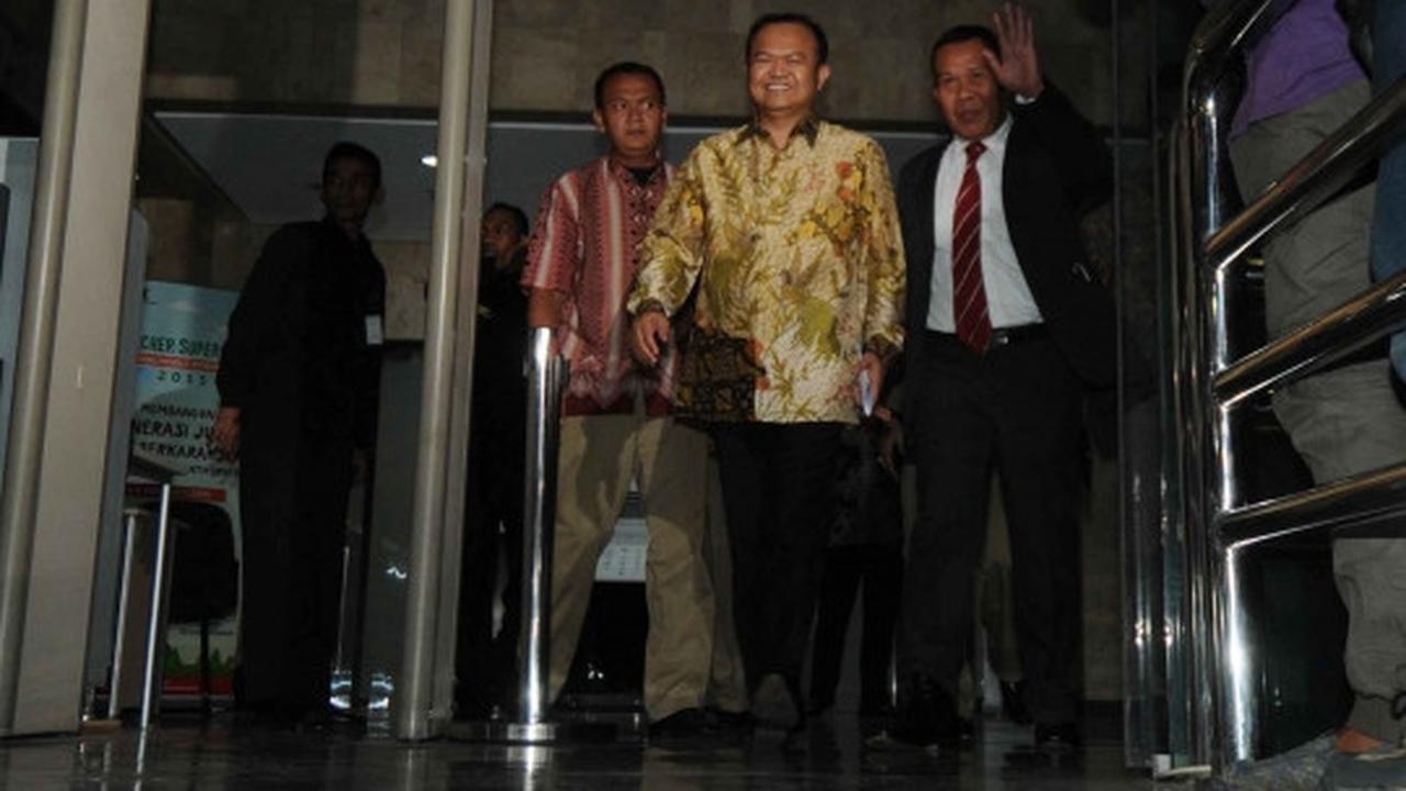 Begini ekspresi tersangka Rio Capella usai diperiksa 12 jam di KPK