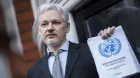 Pendiri Wikileaks Julian Assange yang masih bertahan di bawah perlindungan pemerintah Ekuador (AP/Rex Features)