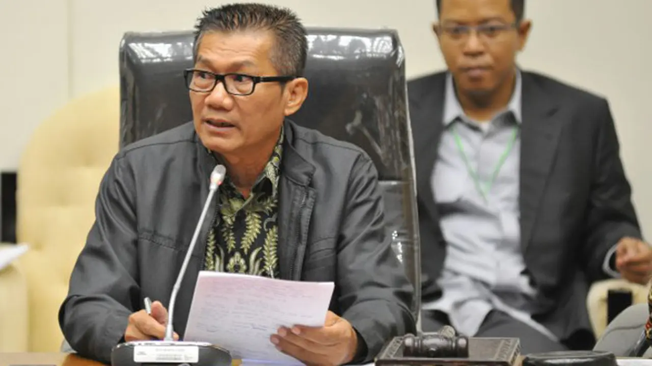 Ini persoalan menata kembali politik pencegahan dan pemberantasan korupsi.
