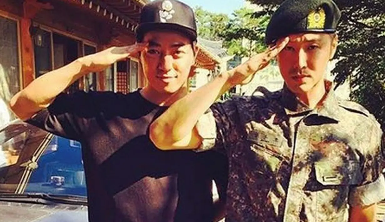 Jung Yunho, artis Korea yang telah mengikuti wajib militer. Memiliki prestasi yang bagus saat jalani wajib militer, kabarnya Jung Yunho diangkat menjadi ‘Special Warrior’. (Instagram/uknow_official)
