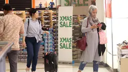 Pengunjung berbelanja di pusat perbelanjaan di Plaza Semanggi, Jakarta,Jumat (8/12). Jelang perayan natal dan tahun baru banyak pusat perbelanjaan menawarkan berbagai prodak dan diskon akhir tahun. (Liputan6.com/Angga Yuniar