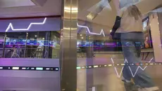 IHSG Menguat ke 6.141, Sektor Saham Kesehatan Memimpin