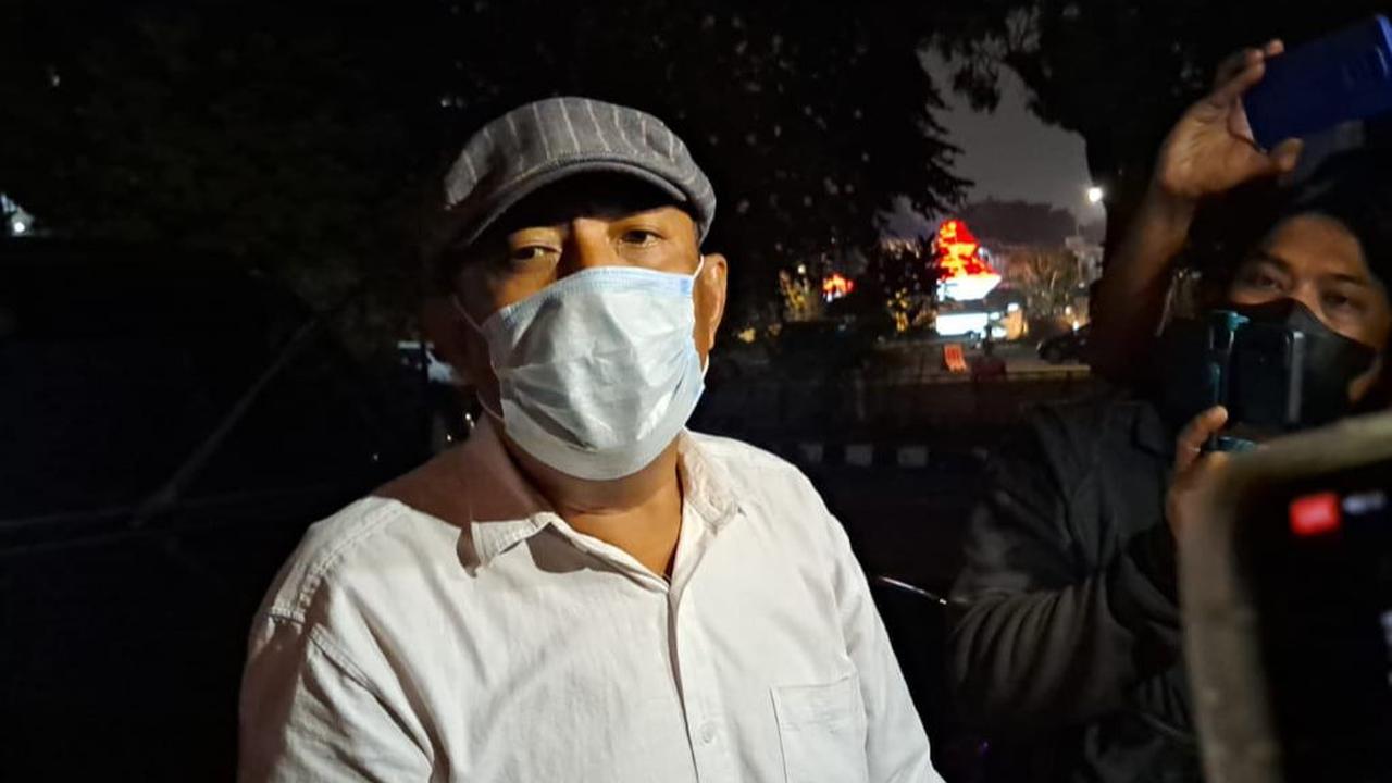 Sebelumnya, para pemeran yang telah menjalani pemeriksaan mengaku menjadi korban dari rumah produksi film porno. Mereka mengaku ditipu tersangka sutradara I dalam kasus tersebut.&nbsp;&nbsp;<br>
