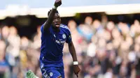 Striker Chelsea Berrand Traore merayakan gol ke gawang Stoke City pada lanjutan Liga Inggris di Stamford Bridge, Sabtu (5/3/2016). (Liputan6.com/ Reuters / Tony O'Brien Livepic)