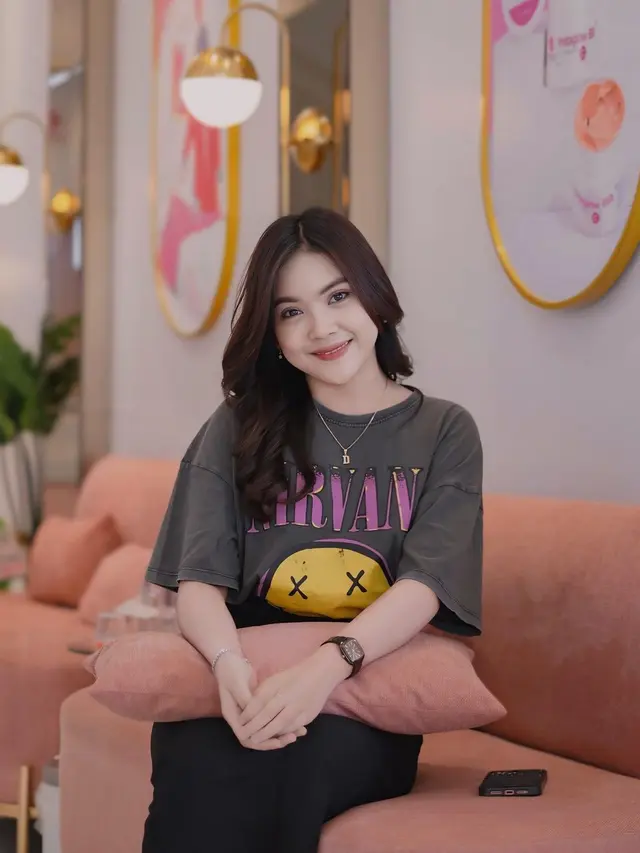 Profil Dinda Teratu (credit: instagram/dindateratu)