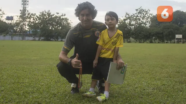 Latihan Stefano Teco Ajak Anak