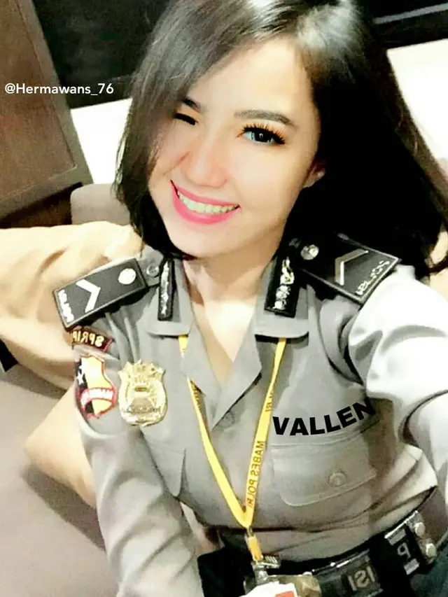 Begini Jadinya Kalau 6 Seleb Wanita Indonesia Jadi Polisi, Bikin Berdebar