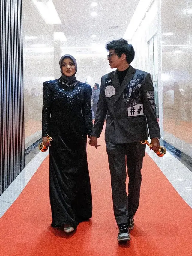 Adu Gaya 10 Artis di AMI Awards 2022, Aurel Hermansyah hingga Inul Daratista Tampil Glamor