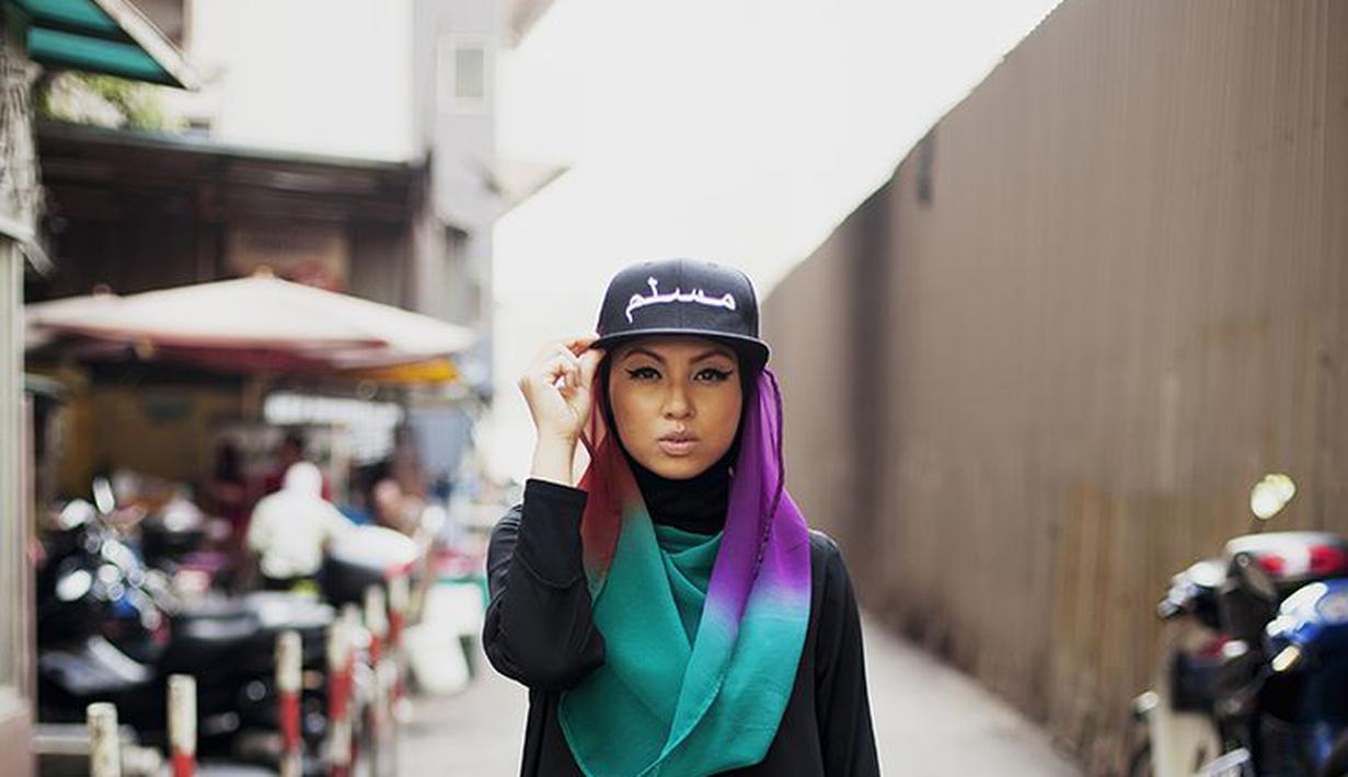 12 Ide Style Hijab SWAG Cocok Untuk Kamu Yang Santai Aktif