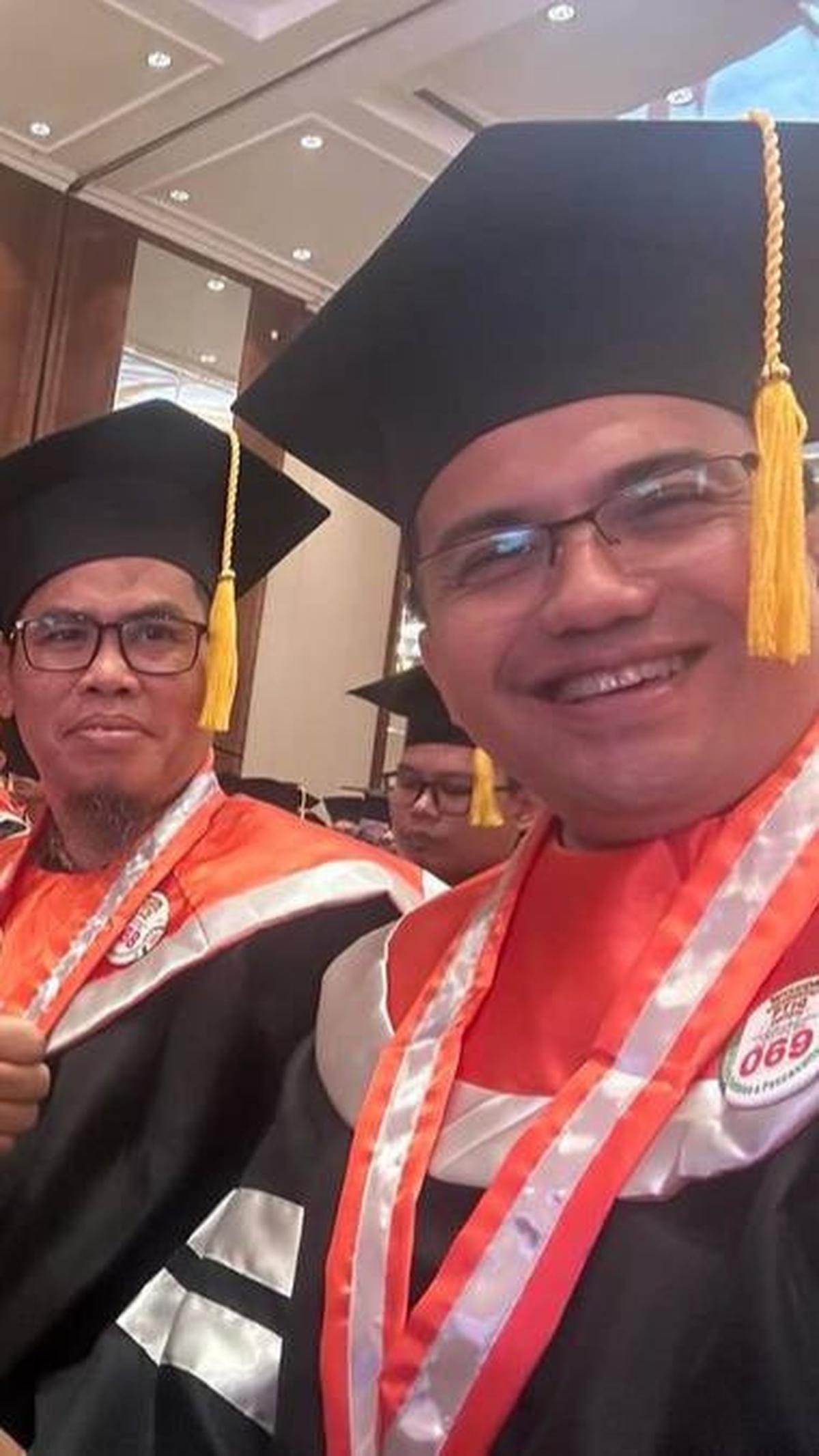 Wisuda di Usia 47 Tahun