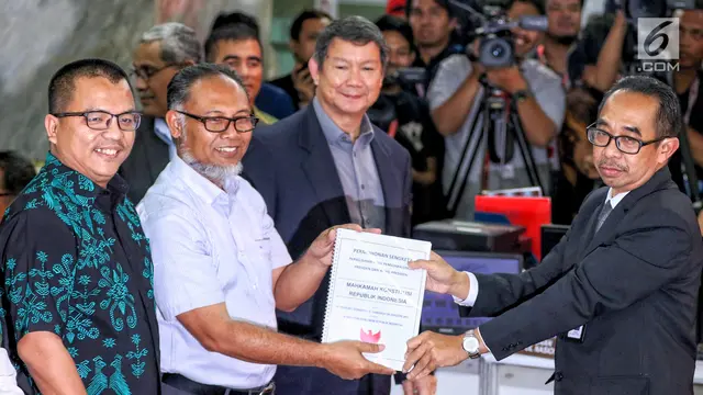 Tim Hukum Prabowo-Sandi Resmi Ajukan Gugatan Pilpres 2019