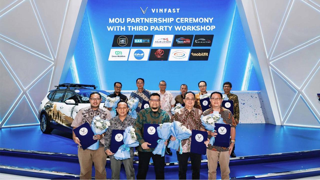 Perkuat Layanan Purnajual, VinFast Gandeng 10 Mitra di Berbagai Wilayah Indonesia
