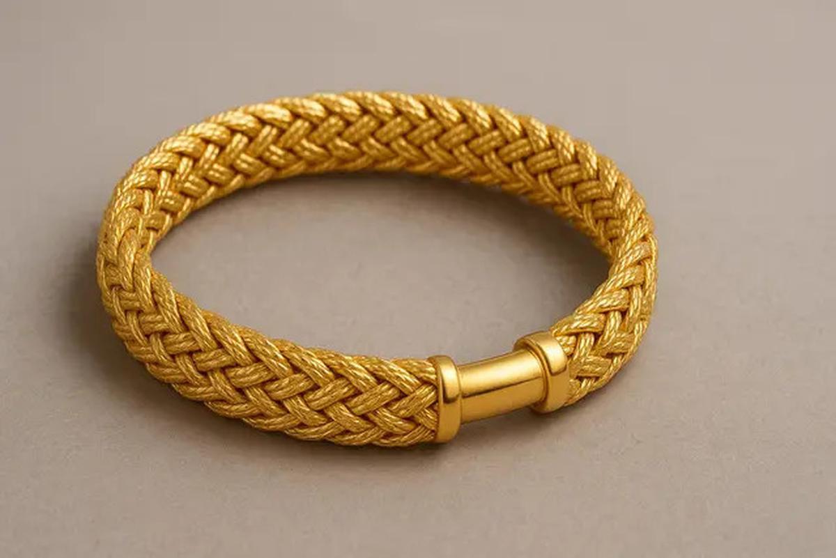 8 Model Gelang Emas 24 Karat 5 Gram yang Lagi Tren, Mewah Tapi Simpel untukSehari-Hari