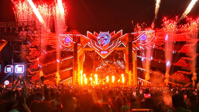 [Fimela] DJ Hardwell