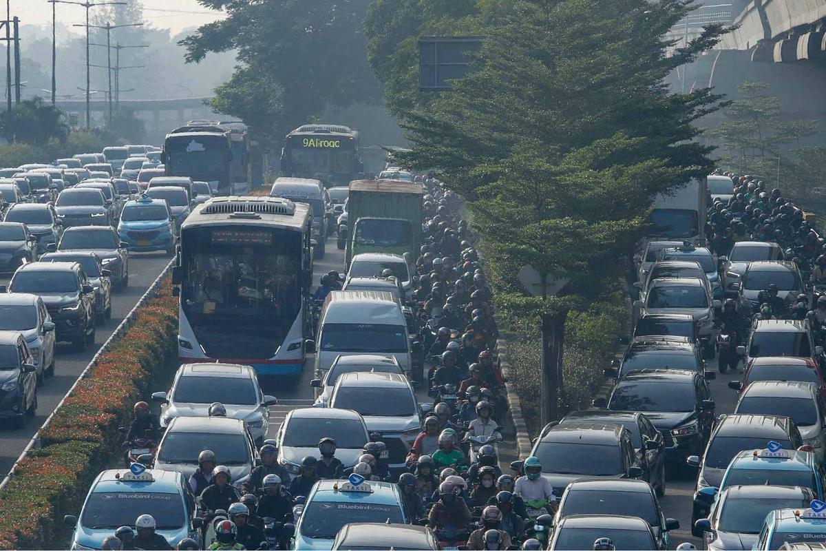 FOTO: Libur lebaran Usai, Jakarta kembali Macet