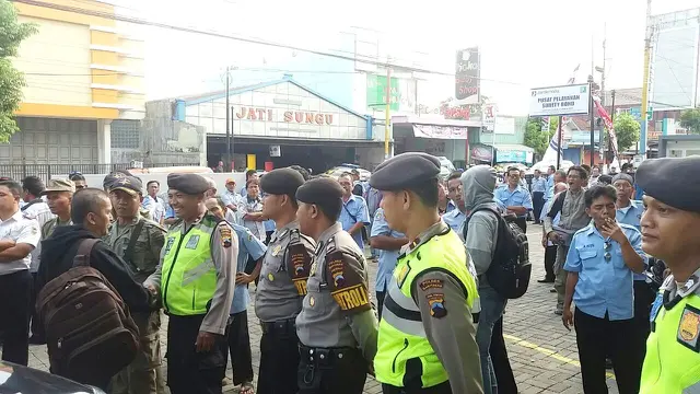Taksi Online Resmi Dilarang di Purwokerto, Kalau Ojek Online?