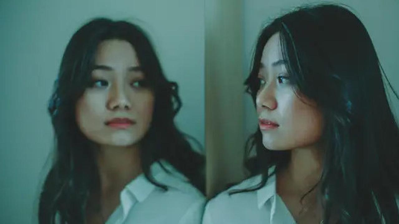 Ciri-Ciri Orang Pura-Pura Bahagia di Sekitarmu