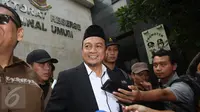 Ketua GNPF‎-MUI Bachtiar Nasir tiba di Polda Metro Jaya, Jakarta, untuk diperiksa sebagai saksi kasus dugaan makar, Rabu (1/2). (Liputan6.com/Immanuel Antonius)