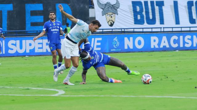 Persib Hanya Menang Tipis atas PSIM Yogyakarta - (Galeri Foto) Persib vs PSIM