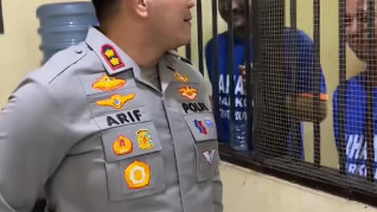 Kocak, Kapolres Blitar Kenalan dengan Preman di Dalam Tahanan