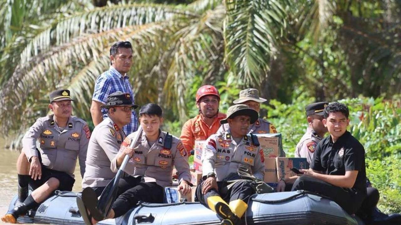 Polres Aceh Selatan Salurkan Bantuan Korban Banjir, Pastikan Kebutuhan Dasar Terpenuhi