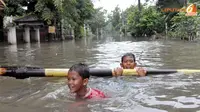 Rombongan Penyakit Pengintai Pengungsi Korban Banjir
