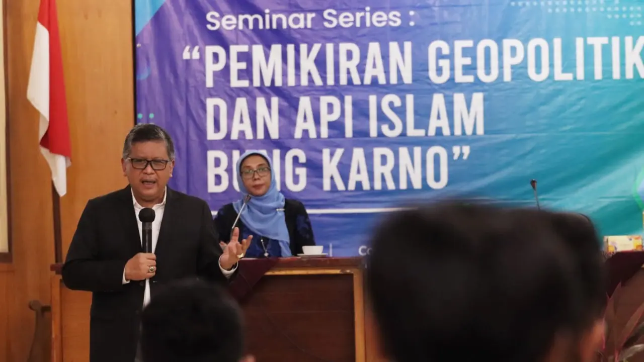 Sekretaris Jenderal PDIP yang juga Doktor Ilmu Pertahanan, Hasto Kristiyanto