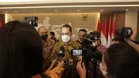 Direktur Jenderal Prasarana dan Sarana Pertanian (PSP) Kementan, Ali Jamil saat Konferensi Pers Sosialisasi Permentan yang berlangsung di Kantor Kementerian Koordinator Bidang Perekonomian Jum’at, (15/7).