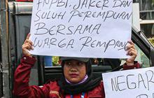 FOTO: Emak-Emak Ikut Aksi Solidaritas untuk Pulau Rempang