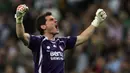 Iker Casillas merupakan kiper nomor satu Real Madrid, yang dilepas Los Blancos menuju Porto dengan status bebas transfer. Ia tercatat telah persembahkan 19 trofi pada rentang waktu 1999-2015. Dirinya mengakhiri karier menjadi pemain sepak bola pada tahun 2020 lalu. (Foto: AFP/Pierre-Philippe Marcou)