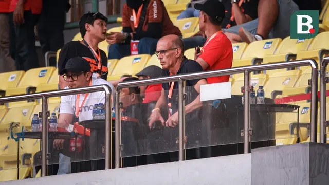 Foto: Kandidat Pelatih Arema FC, Fernando Valente Pantau Langsung Skuad Singo Edan saat Imbangi Persija Jakarta di BRI Liga 1 2023/2024